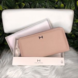 NIB ++ Halston Heritage Blush Wallet.